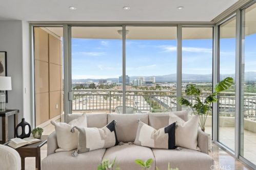 8124 Scholarship, Irvine, CA 92612-5698