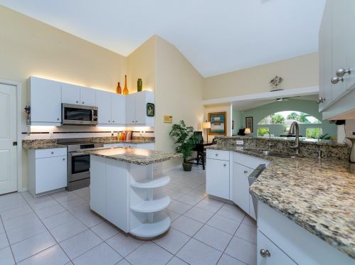 593 Rotonda Cir, Placida FL  33947-2022 exterior