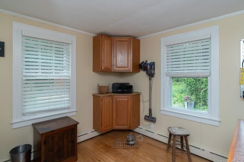 25 Losee Dr, Litchfield CT  06778-2507 exterior