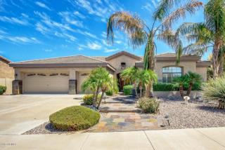 2961 Iowa St, Chandler, AZ 85286-3918