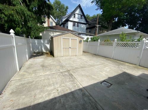 85-13 108th St, Jamaica, NY 11418-1218