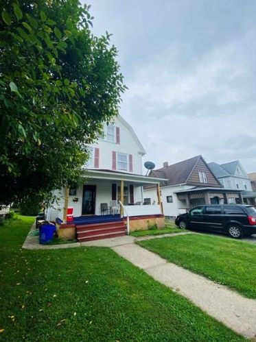 934 Maryland Ave, New Castle, PA 16101-4406