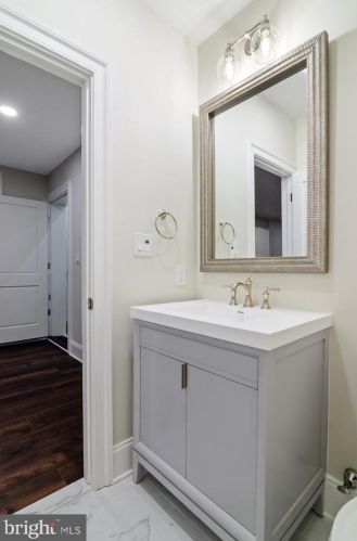 577 Jobel Dr, Tavistock NJ  08033-1034 exterior