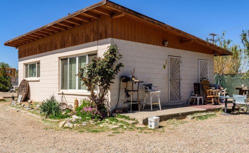 16876 E St, Victorville, CA 92395-2921