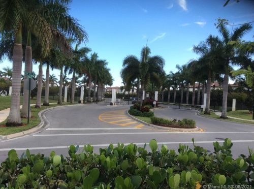 9125 39th St, Hollywood, FL 33025-7354