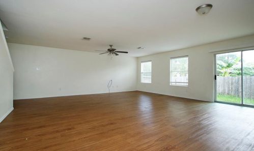 16755 Thrasher Dr, Conroe TX  77385-3785 exterior