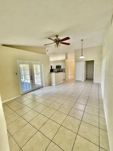 2674 Champion Ridge Dr, Lakeland, FL 33813-5867