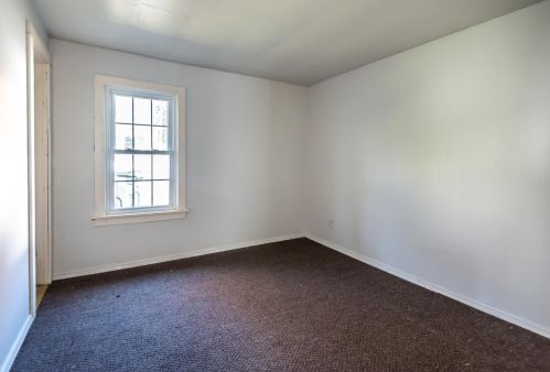 239 Pleasant St, Xenia OH  45385-2317 exterior