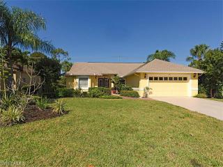521 Raven Way, Naples, FL 34110-1167