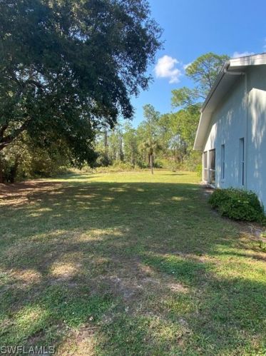 1675 Palmetto Ave, Lehigh Acres, FL 33972-8910