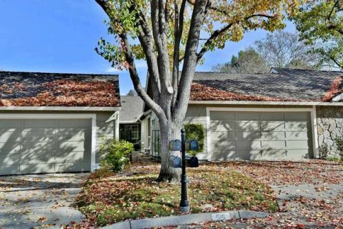 516 Silver Lake Dr, Danville, CA 94526-6226