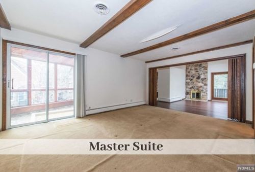 170 Lowell Rd, Ridgewood NJ  07452-1234 exterior