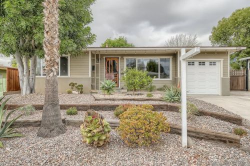 4566 Toni Ln, La Mesa CA  91942-5855 exterior