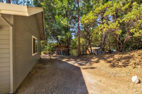 23720 Bonanza Rd, Pioneer CA  95666-9323 exterior