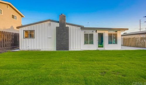 4042 Conrad Ave, San Diego CA 92117-1913 exterior