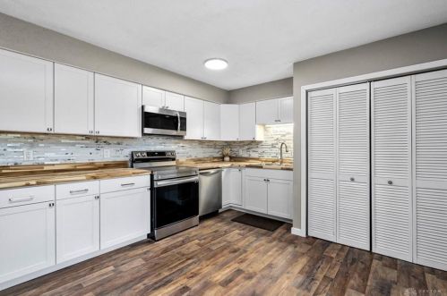 1956 Gayhart Dr, Xenia OH  45385-4825 exterior