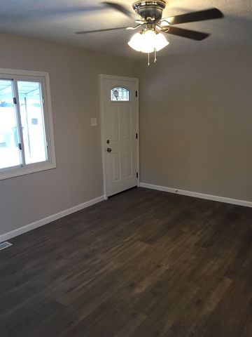 452 Fox St, Covington, KY 41018-2367