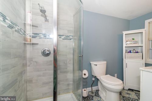 11 Orchard Ave, Blenheim NJ  08012-5361 exterior