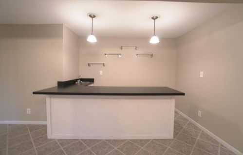 5010 Nob Hl Dr, Newport KY  41075-4096 exterior