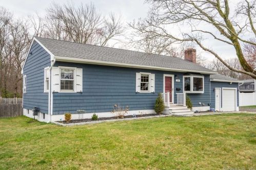 120 Pond Point Ave, Milford, CT 06460-6749
