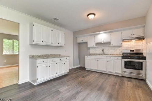 244 Conklintown Rd, Skyline Lakes NJ  07456-2419 exterior