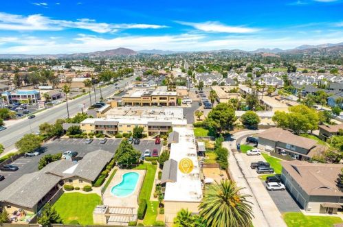 903 Jamacha Rd, El Cajon CA  92019-3203 exterior