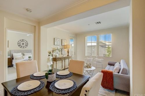 2403 Watermarke Pl, Irvine CA  92612-7690 exterior