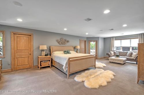 24 Dora Ln, Holmdel Village NJ  07733-1671 exterior