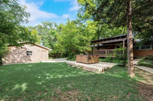 1411 Greenwood Dr, Denton TX  76209-2206 exterior