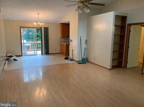 12 Haversack Rd, Bybee, VA 22963-2919