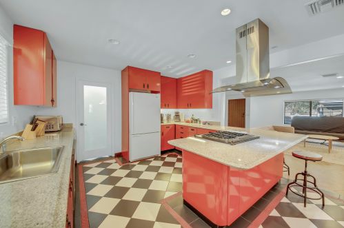 51705 Avenida Madero, La Quinta CA  92253-3114 exterior