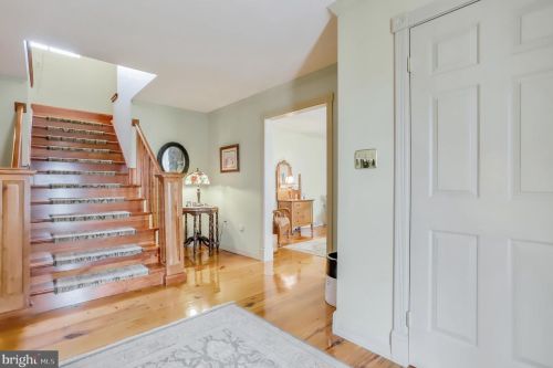 6383 Molly Pitcher Hwy, Lees Cross Roads PA  17257-9373 exterior