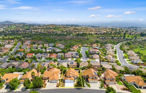 5166 Via Malaguena, Oceanside CA  92057-2636 exterior