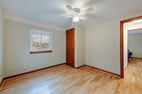 402 Cedar St, Jeannette PA  15644-2522 exterior