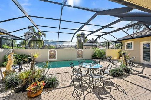 12971 Silverthorn Ct, Bonita Springs, FL 34135-2455