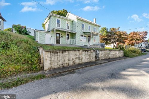 229 Lincoln St, Duncannon, PA 17020-1420