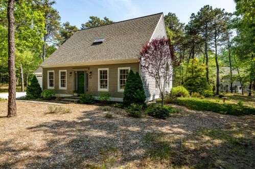 130 Browns Neck Rd, Wellfleet, MA 02667-7223