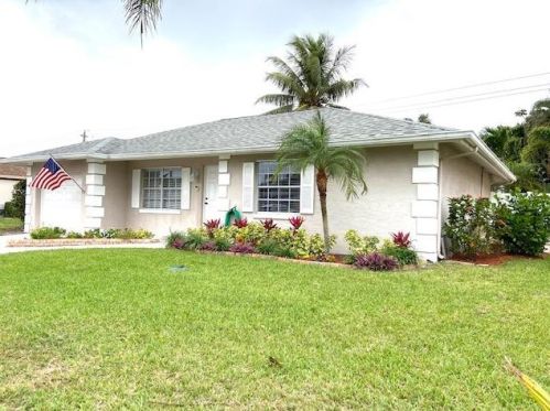145 Arrowhead Cir, Jupiter, FL 33458-7308