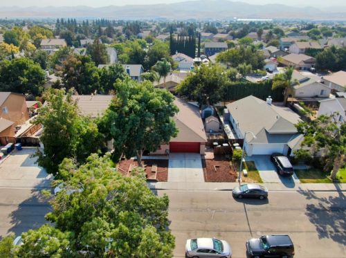 417 Peregrine Dr, Grayson CA  95363-9012 exterior