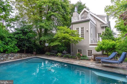 2235 49 St, Washington DC 20007-1057 exterior