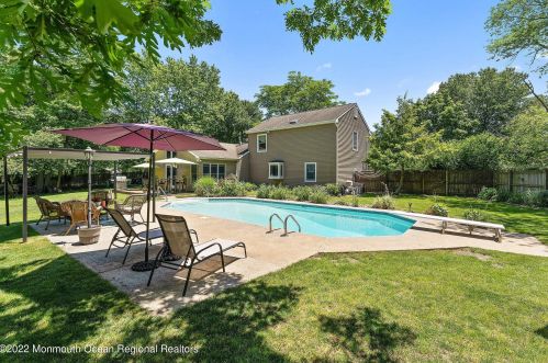 600 Kirk Ln, Bricktown NJ exterior