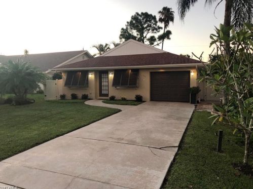659 92nd Ave, Naples, FL 34108-2430