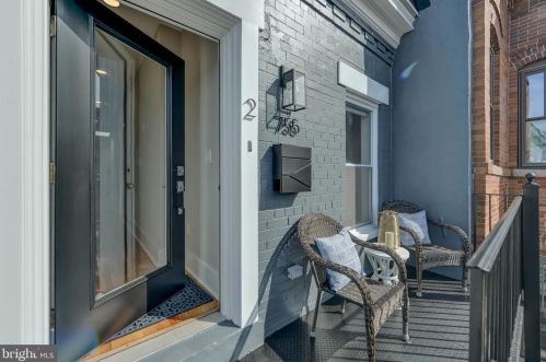 755 Fairmont St, Washington, DC 20001-3813