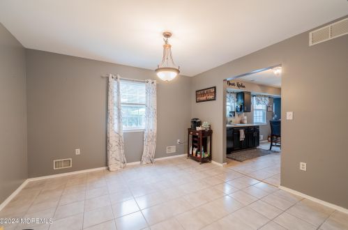 444 Vista Ct, Bricktown NJ  08724-5313 exterior