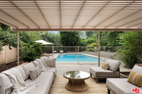 5457 La Forest Dr, La Canada CA  91011-1341 exterior
