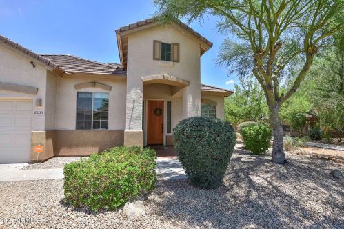 2206 Calle Del Sol, Phoenix, AZ 85085-7044