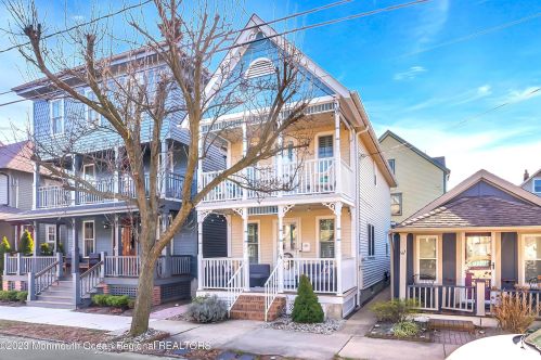 66 Webb Ave, Ocean Grove, NJ 07756-1330