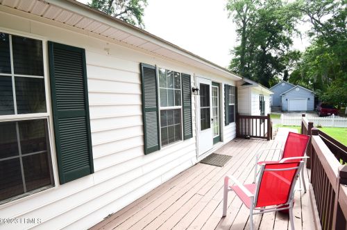 5 Wateree Ct, Beaufort SC  29902-3332 exterior