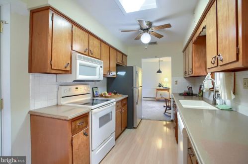 6407 Glenwood St, Navy Sup Dpt PA  17050-1912 exterior