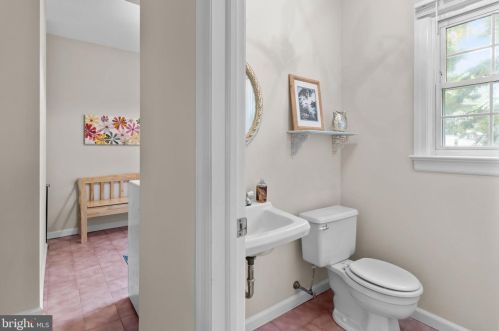 20 Hedgerow Dr, Fairless Hills PA  19030-4022 exterior